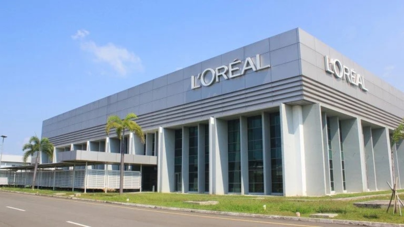L’Oreal потребовал с российской таможни почти 900 млн руб.