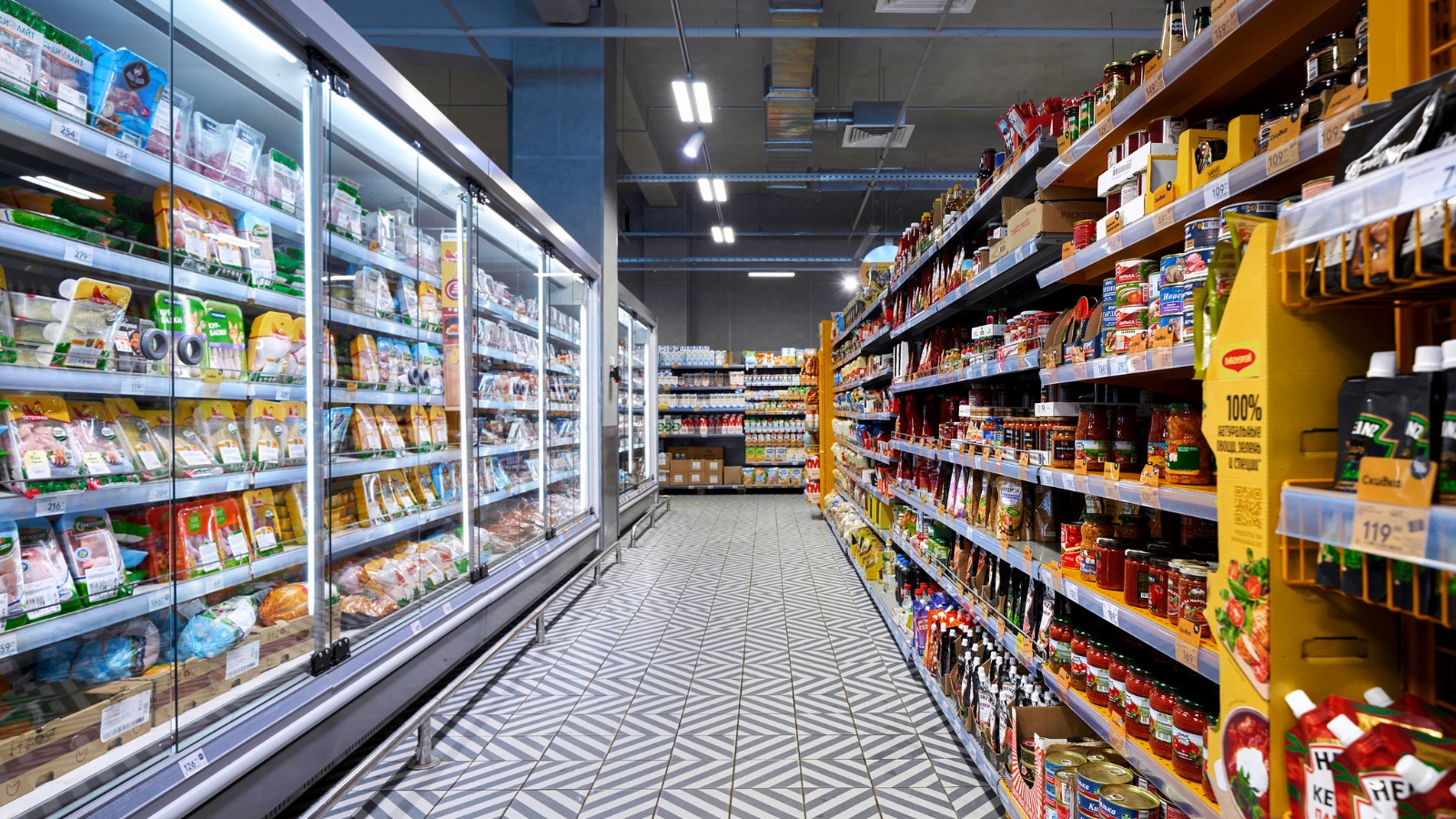 Россияне начали экономить на продуктах